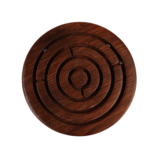 Focus-building wooden puzzle game for children by noiiet.